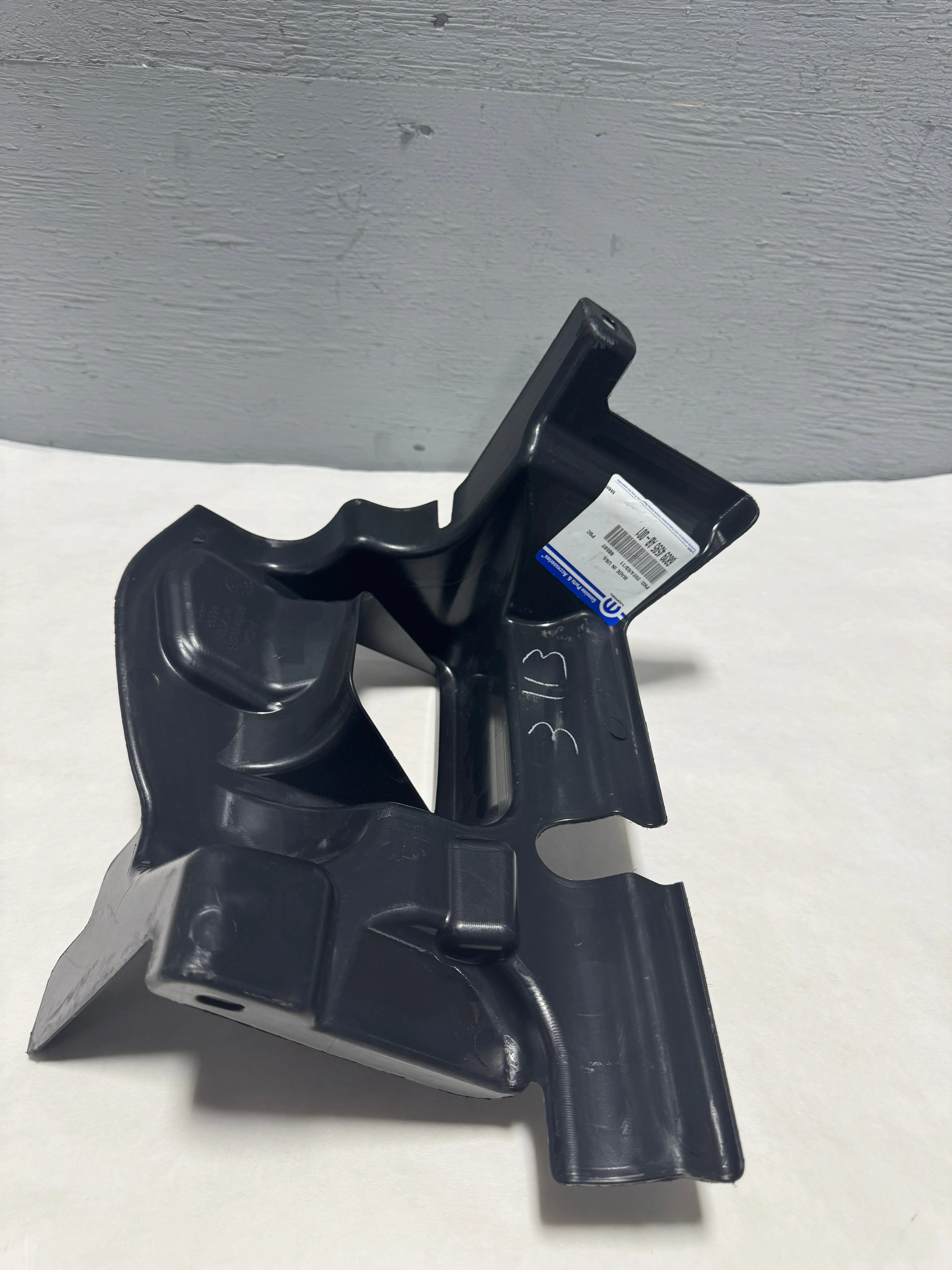 2019-2023 Dodge Charger Hellcat Driver Side Air Intake Tube Inlet Shield Seal OEM