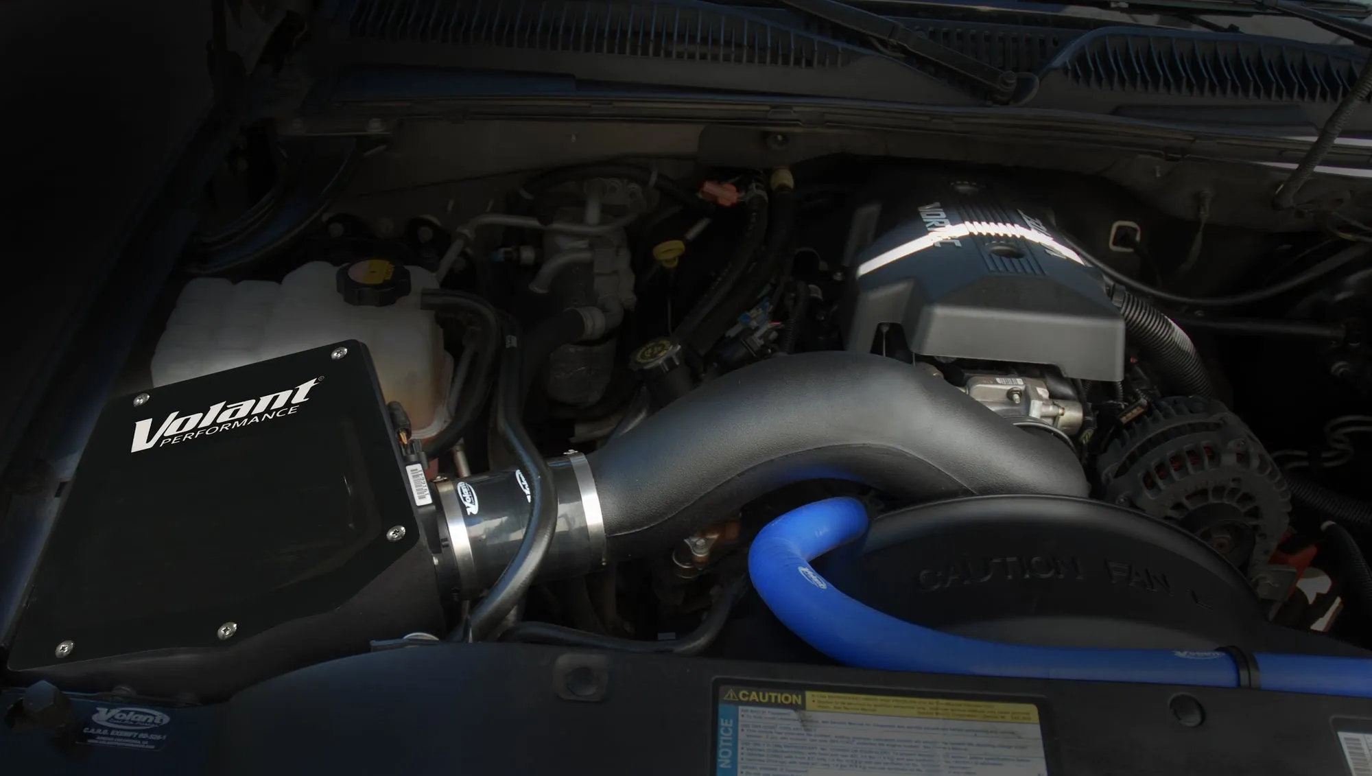 Volant Closed Box Air Intake Chevy Suburban 4.8L V8 (07-08) w/ Oiled Air Filter